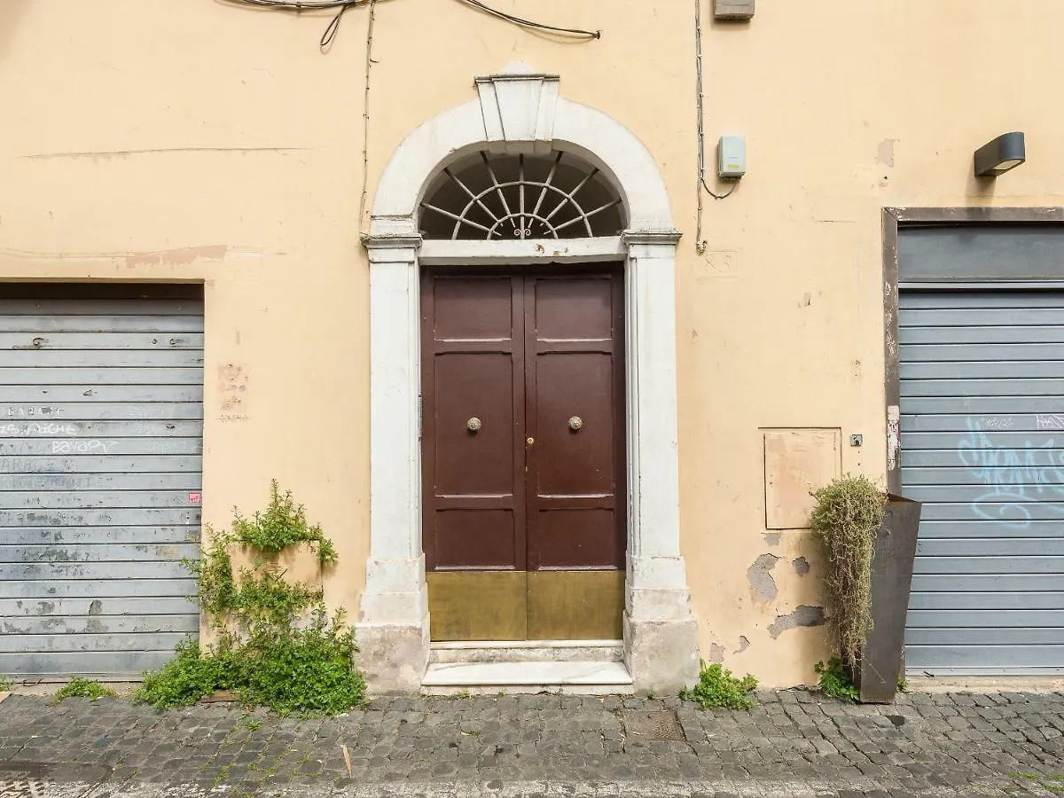 Loft In Trastevere Roma Appartamento