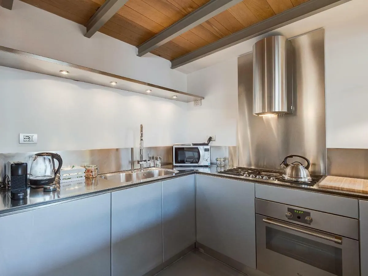 Loft In Trastevere Roma Appartamento